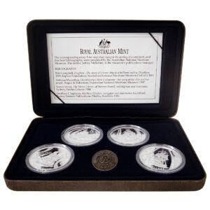 2002 Masterpieces in Silver 套幣外盒與展示盒